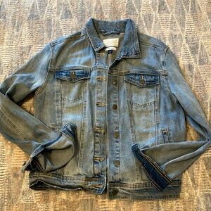 Universal Thread Light Blue Denim Jacket
